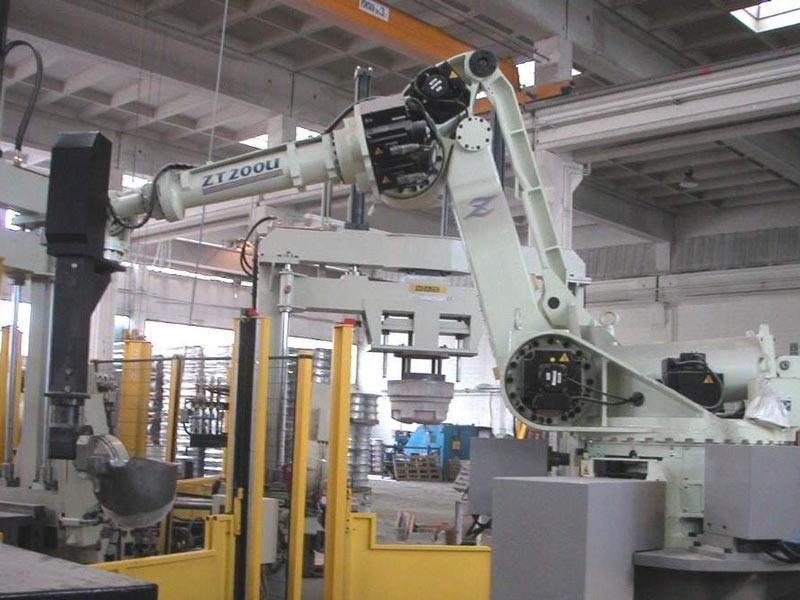 Impianti robotizzati fonderia Tiesse Robot